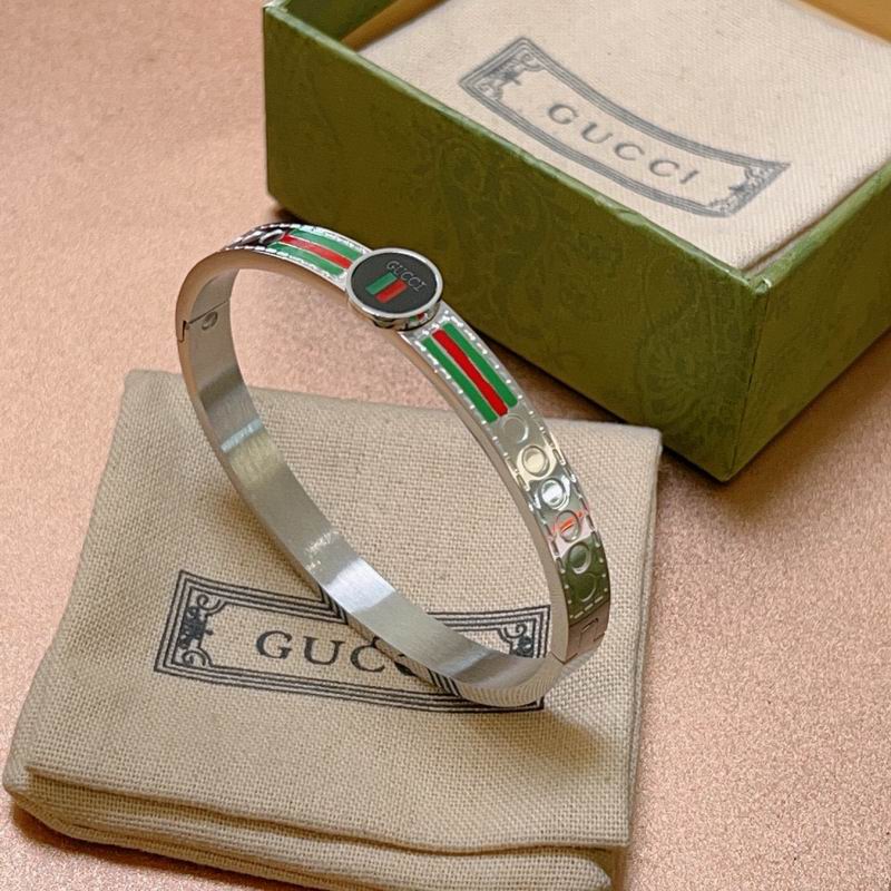 Gucci Bracelet 10yxx48